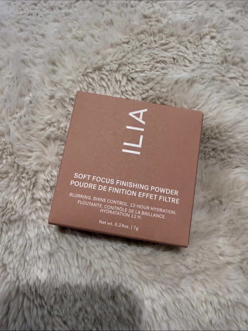 ILIA Soft Focus Finishing Powder - medium translucent